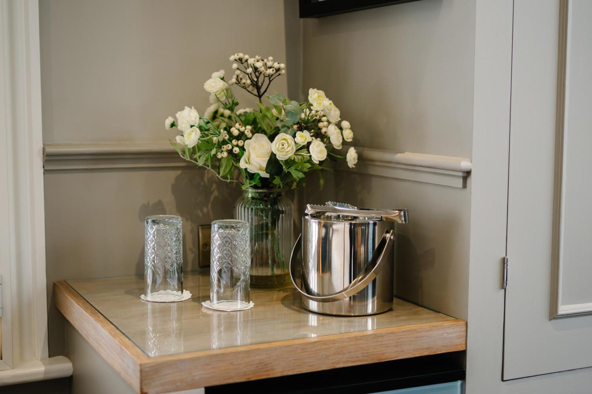 Hatton Court Hotel Gloucester Eksteriør billede