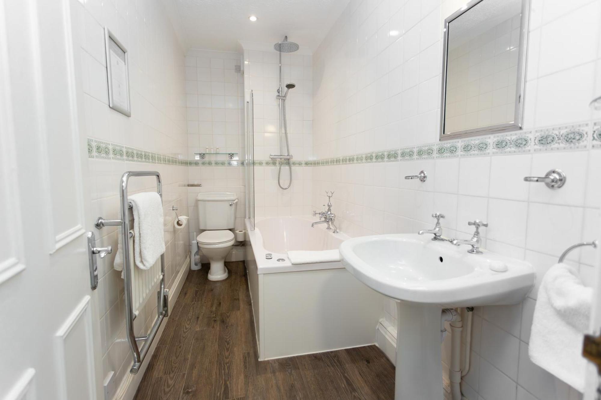 Hatton Court Hotel Gloucester Eksteriør billede